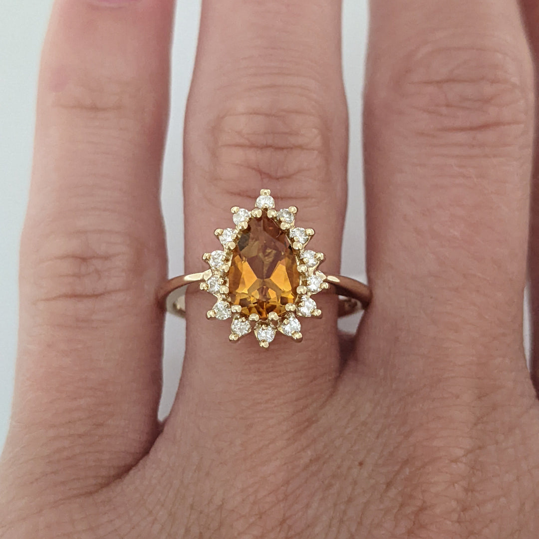 14K CITRINE PEAR 6X9 WITH .20 DIAMOND TOTAL WEIGHT ROUND (14) ESTATE RING 4.2 GRAMS
