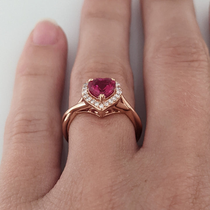 14K ROSE SYNTHETIC RUBY HEART 6MM WTIH (20) MELEE ESTATE RING 2.4 GRAMS