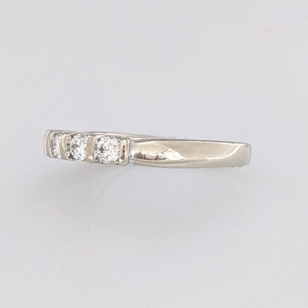 14K WHITE .40 CARAT TOTAL WEIGHT SI2 H DIAMOND ROUND (5) BAR SET ESTATE BAND 3.7 GRAMS