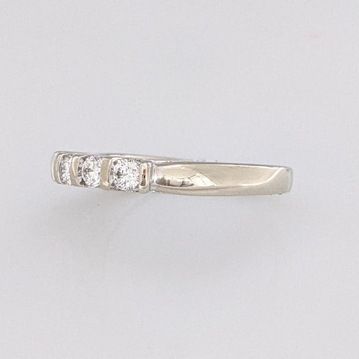 14K WHITE .40 CARAT TOTAL WEIGHT SI2 H DIAMOND ROUND (5) BAR SET ESTATE BAND 3.7 GRAMS