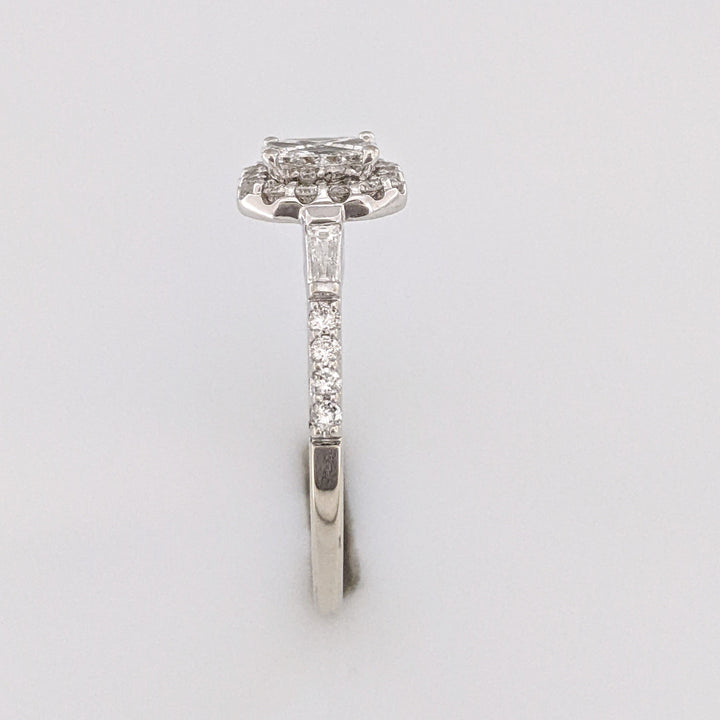 14K WHITE .80 CARAT TOTAL WEIGHT SI1 H-I DIAMOND TRILLION (6) ROUND (22) ESTATE RING 3.6 GRAMS