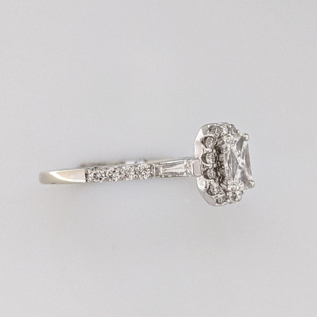 14K WHITE .80 CARAT TOTAL WEIGHT SI1 H-I DIAMOND TRILLION (6) ROUND (22) ESTATE RING 3.6 GRAMS