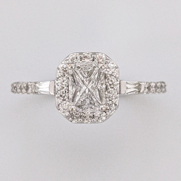 14K WHITE .80 CARAT TOTAL WEIGHT SI1 H-I DIAMOND TRILLION (6) ROUND (22) ESTATE RING 3.6 GRAMS