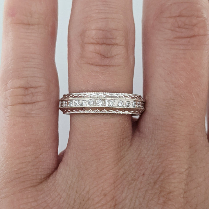 14K WHITE .33 CARAT TOTAL WEIGHT SI1 G DIAMOND ROUND (33) ESTATE ETERNITY BAND 3.6 GRAMS