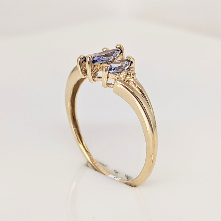 10K TANZANITE MARQUISE (3) WITH (2) MELEE ESTATE RING 1.5 GRAMS