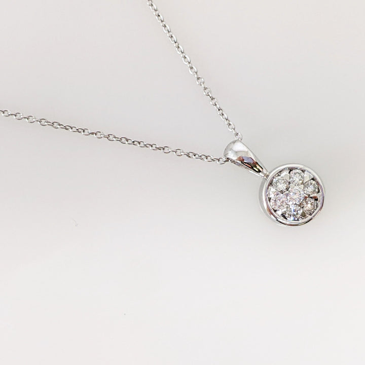 18K WHITE .21 CARAT TOTAL WEIGHT VS1 G DIAMOND ROUND (7) ESTATE CLUSTER PENDANT & CHAIN 2.8 GRAMS