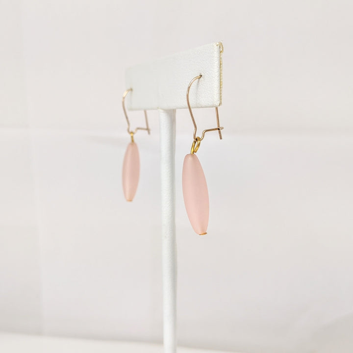 14K PINK SHELL DANGLE ESTATE EARRINGS 1.1 GRAMS