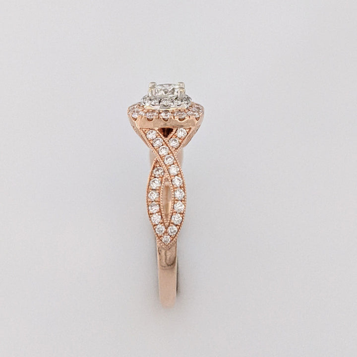 14K ROSE .66 CARAT TOTAL WEIGHT SI-I1 H-I DIAMOND ROUND (55) NEIL LANE TWIST HALO ESTATE RING 4.3 GRAMS
