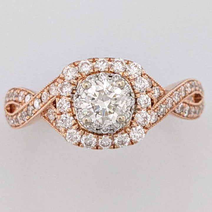 14K ROSE .66 CARAT TOTAL WEIGHT SI-I1 H-I DIAMOND ROUND (55) NEIL LANE TWIST HALO ESTATE RING 4.3 GRAMS