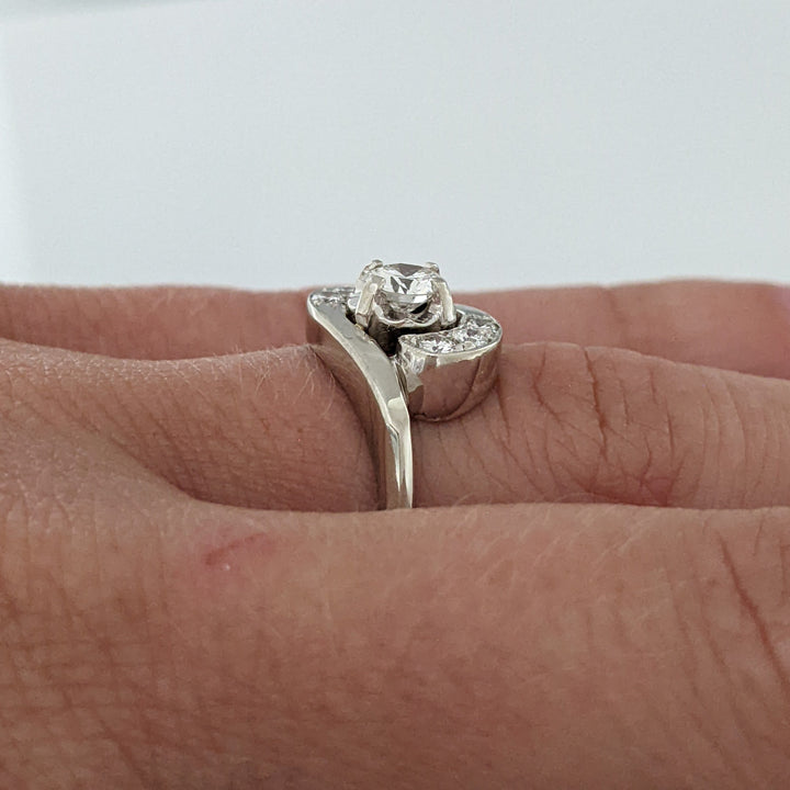 14K WHITE .50 CARAT TOTAL WEIGHT SI2 J DIAMOND ROUND (7) BYPASS ESTATE RING 3.7 GRAMS