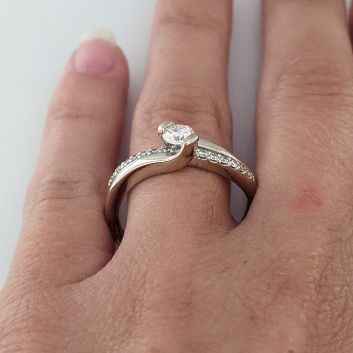 14K .48 CARAT TOTAL WEIGHT I1 H DIAMOND ROUND (16) BYPASS ESTATE RING 4.3 GRAMS