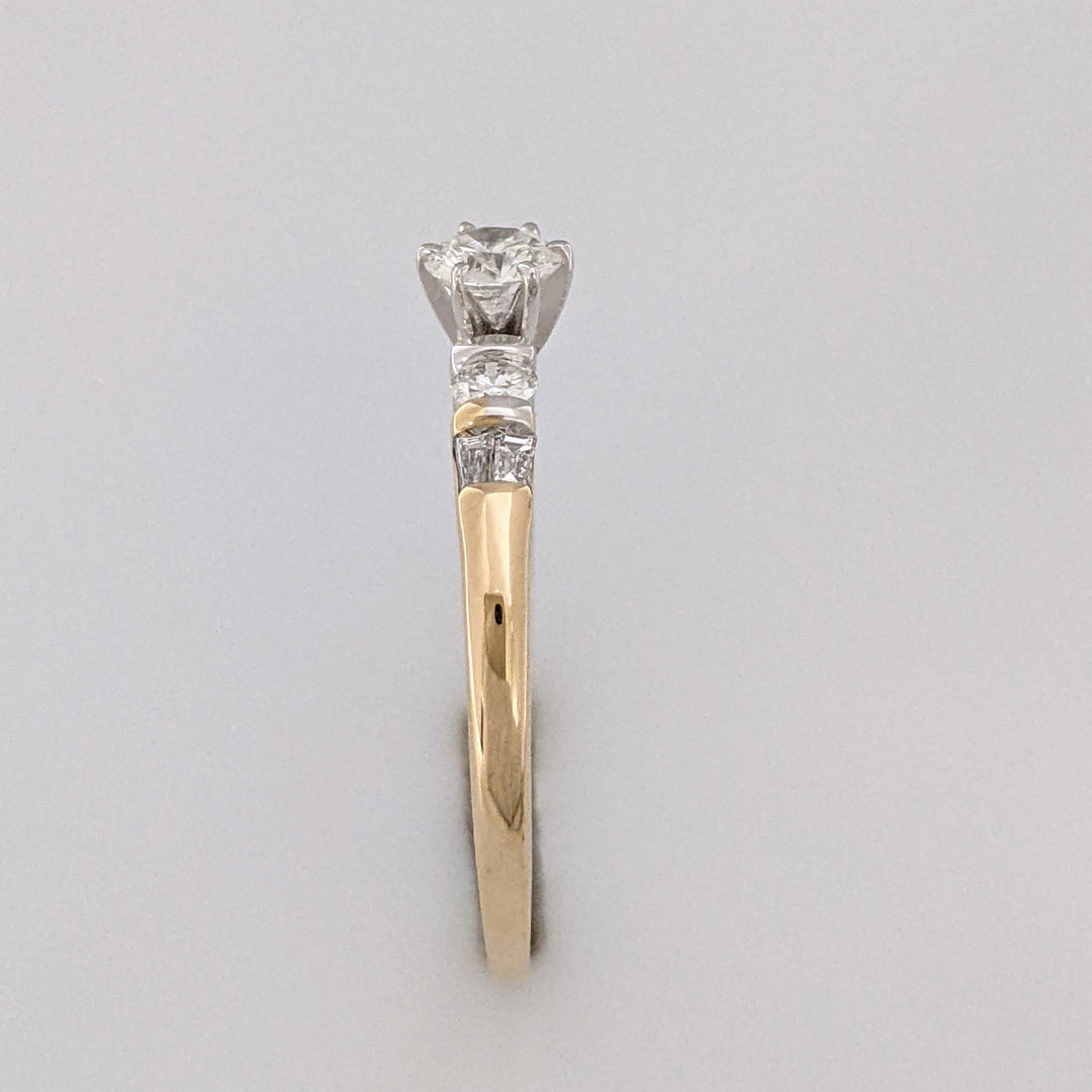 14K .55 CARAT TOTAL WEIGHT SI1-I1 H DIAMOND ROUND (7) ESTATE RING 2.1 GRAMS
