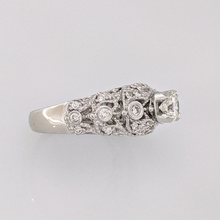 14k WHITE .93 CARAT TOTAL WEIGHT VS2 L DIAMOND ROUND (25) ESTATE RING 6.9 GRAMS