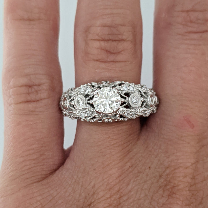 14k WHITE .93 CARAT TOTAL WEIGHT VS2 L DIAMOND ROUND (25) ESTATE RING 6.9 GRAMS