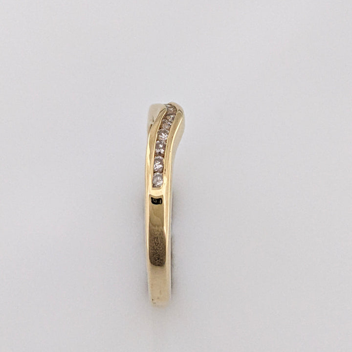 14K .18 CARAT TOTAL WEIGHT I1 I DIAMOND ROUND (12) CURVED CHANNEL SET ESTATE BAND 1.8 GRAMS