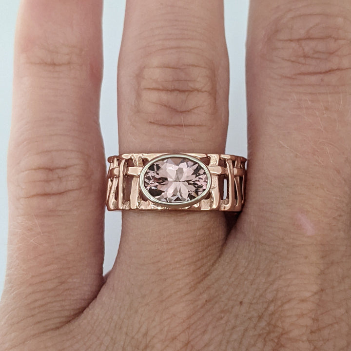 14K ROSE PINK TOURMALINE OVAL 6X8 BEZE SET OPEN SHANK ESTATE RING 4.3 GRAMS