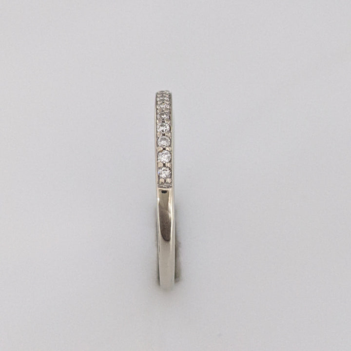 14K WHITE .13 CARAT TOTAL WEIGHT I1 H DIAMOND ROUND (13) ESTATE CHANNEL SET BAND 1.8 GRAMS