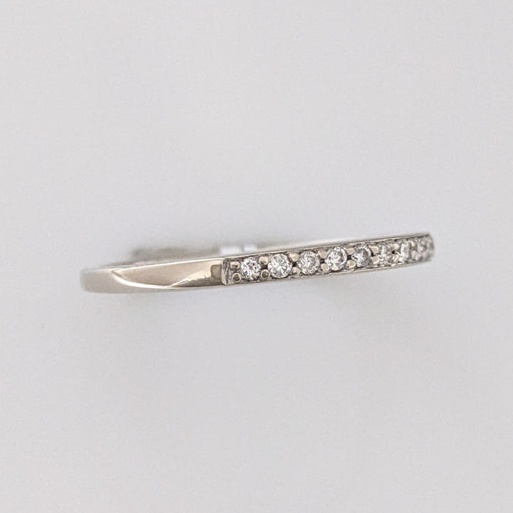 14K WHITE .13 CARAT TOTAL WEIGHT I1 H DIAMOND ROUND (13) ESTATE CHANNEL SET BAND 1.8 GRAMS