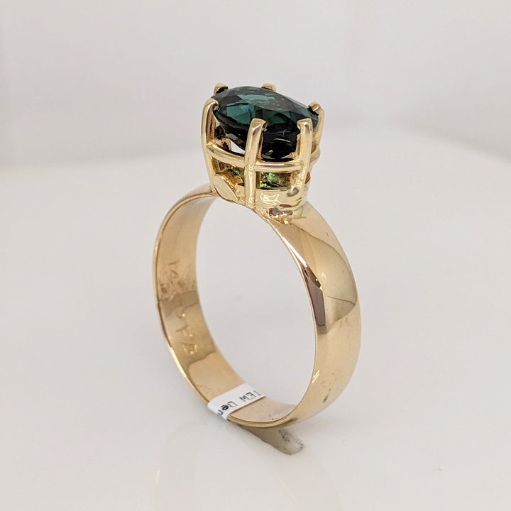 14K GREEN TOURMALINE OVAL 7X10 ESTATE RING 4.9 GRAMS