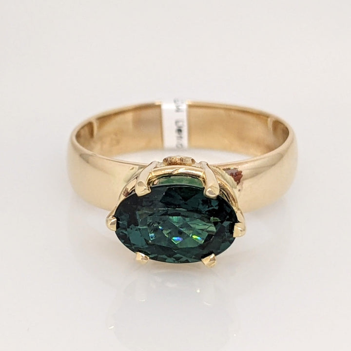 14K GREEN TOURMALINE OVAL 7X10 ESTATE RING 4.9 GRAMS