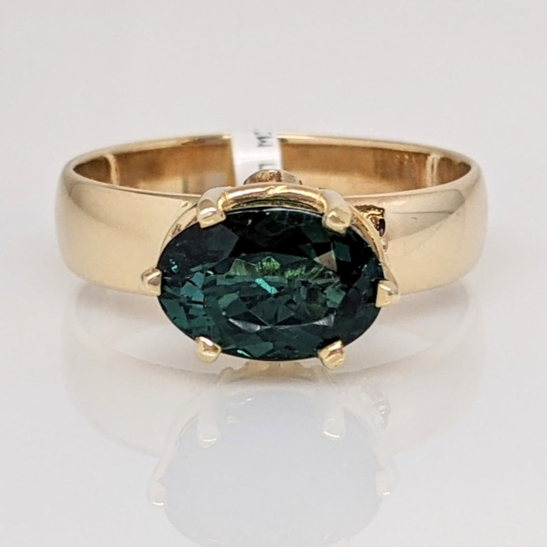 14K GREEN TOURMALINE OVAL 7X10 ESTATE RING 4.9 GRAMS