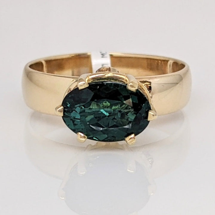 14K GREEN TOURMALINE OVAL 7X10 ESTATE RING 4.9 GRAMS