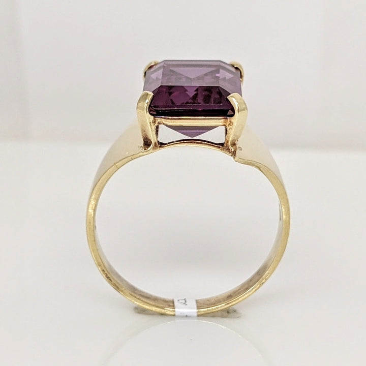 10K SYNTHETIC CORUNDUM EMERALD CUT 10X14 ESTATE RING 6.2 GRAMS