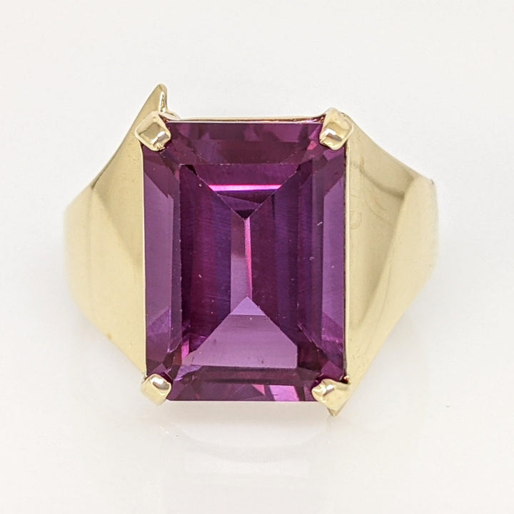 10K SYNTHETIC CORUNDUM EMERALD CUT 10X14 ESTATE RING 6.2 GRAMS