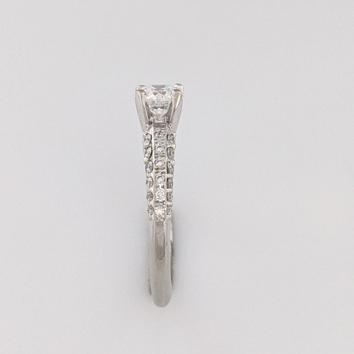 14K WHITE 1.30 CARAT TOTAL WEIGHT I1 H DIAMOND ROUND (37) ESTATE RING 4.9G