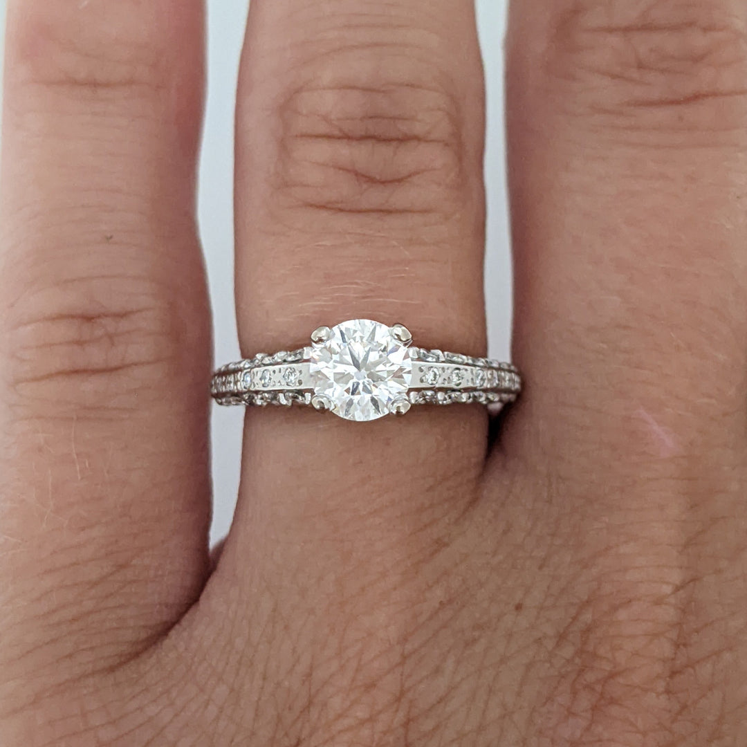 14K WHITE 1.30 CARAT TOTAL WEIGHT I1 H DIAMOND ROUND (37) ESTATE RING 4.9G