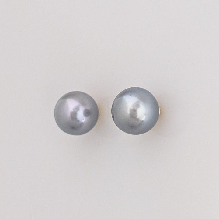 14K CULTURED PEARL DYED BLUE 7.5MM ESTATE STUD EARRINGS 2.1 GRAMS