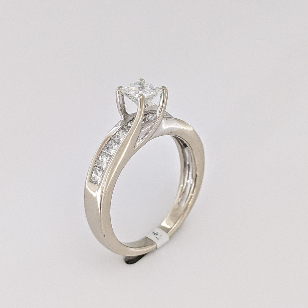 14K WHITE 1.47 CARAT TOTAL WEIGHT SI2 F PRINCESS CUT DIAMOND (12) ESTATE RING 3.7 GRAMS