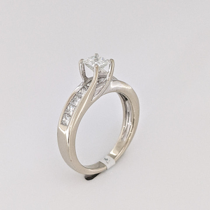 14K WHITE 1.47 CARAT TOTAL WEIGHT SI2 F PRINCESS CUT DIAMOND (12) ESTATE RING 3.7 GRAMS