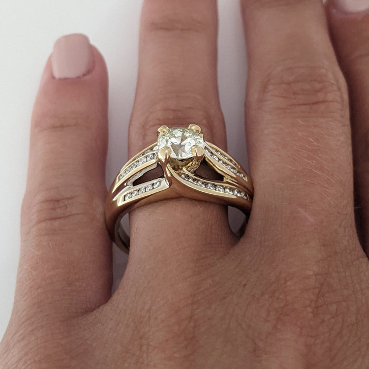 14K 1.09 CARAT TOTAL VVS1 P DIAMOND ROUND WITH .38 DIAMOND TOTAL WEIGHT 3-ROW MOUNTING ESTATE RING 7.3 GRAMS