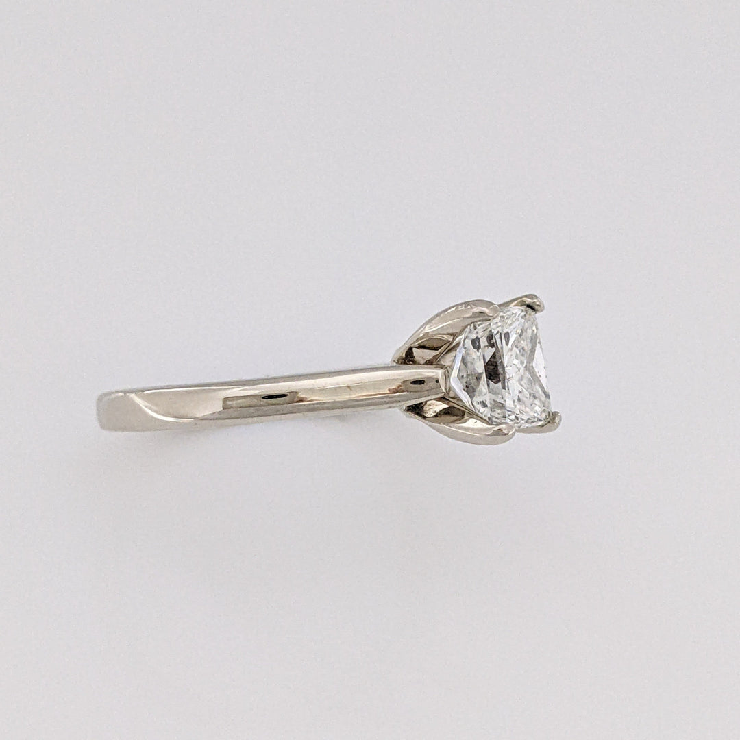 14K WHITE .91 CARAT TOTAL I1 H DIAMOND EMERALD CUT ESTATE RING 2.6 GRAMS