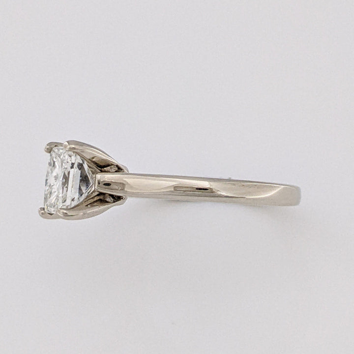 14K WHITE .91 CARAT TOTAL I1 H DIAMOND EMERALD CUT ESTATE RING 2.6 GRAMS