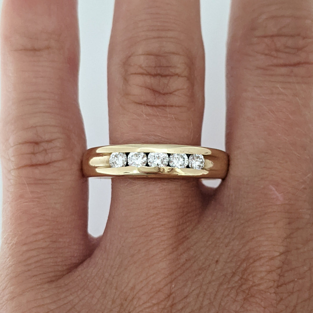 14K .50 CARAT TOTAL WEIGHT SI1 G DIAMOND ROUND (5) CHANNEL SET ESTATE BAND 5.3 GRAMS