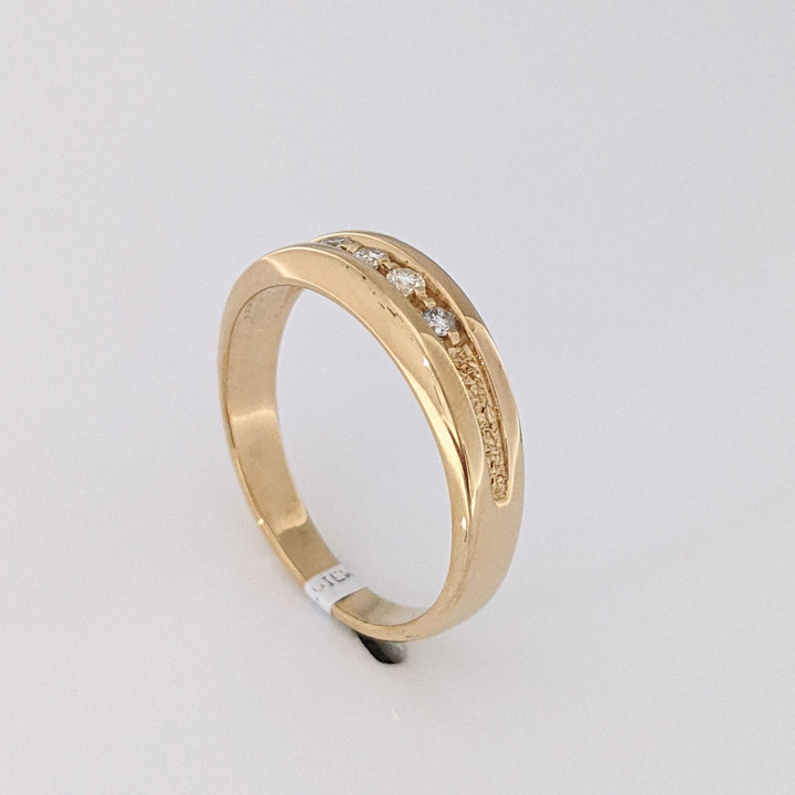 14K .12 CARAT TOTAL WEIGHT SI2 I DIAMOND ROUND (4) ESTATE BAND 4.7 GRAMS