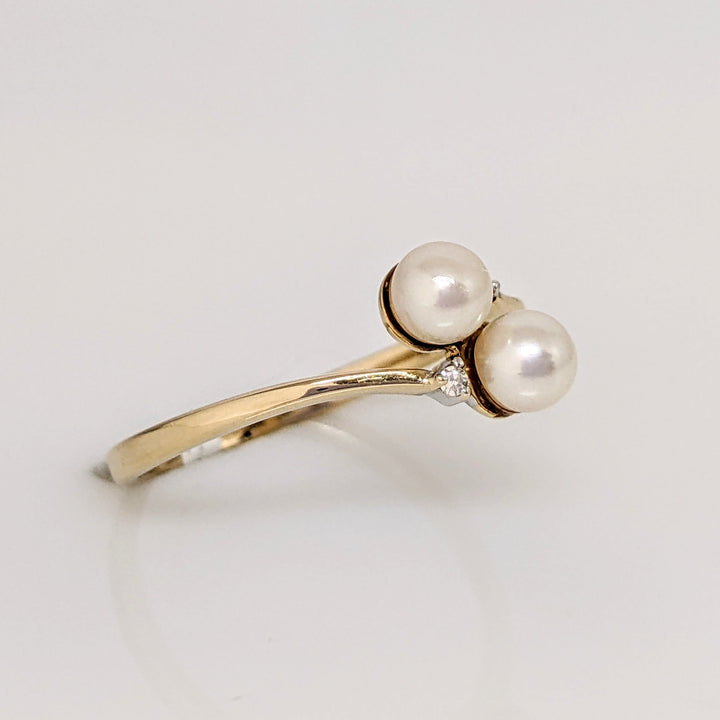 14K PEARL ROUND (2) 4MM BYPASS WITH MELEE ESTATE RING 1.4 GRAMS