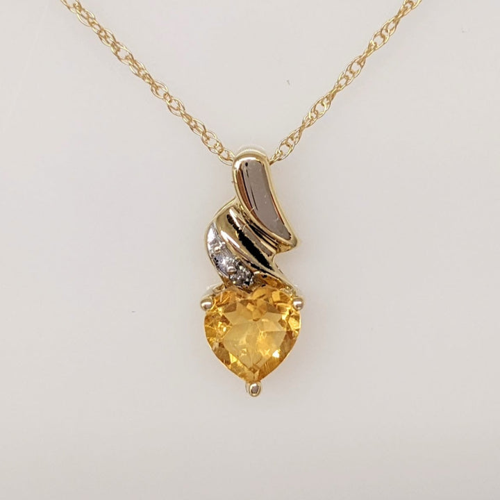 10K CITRINE HEART 6MM WITH MELEE ESTATE PENDANT & CHAIN 1.4 GRAMS
