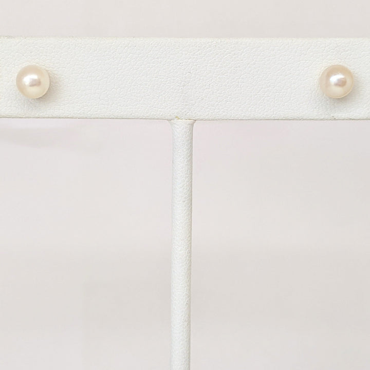 14K PEARL ROUND 5.5MM ESTATE STUD EARRINGS 0.9 GRAMS