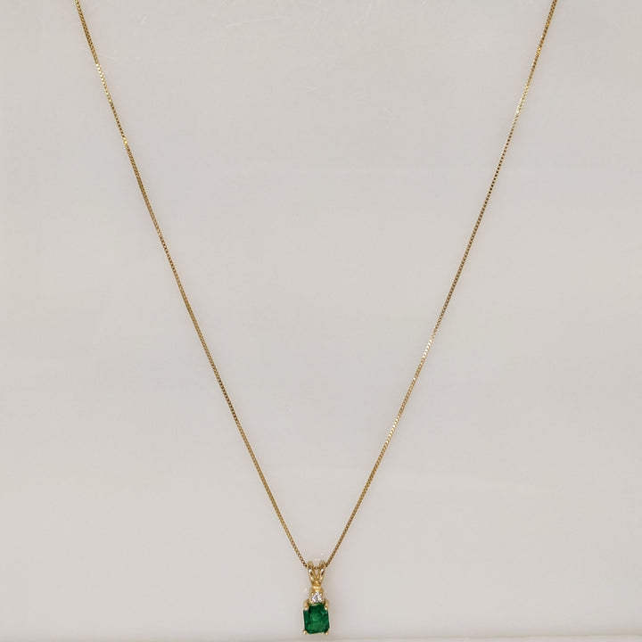 14K EMERALD CUT EMERALD 4X5 WITH MELEE ESTATE PENDANT & CHAIN 1.9 GRAMS