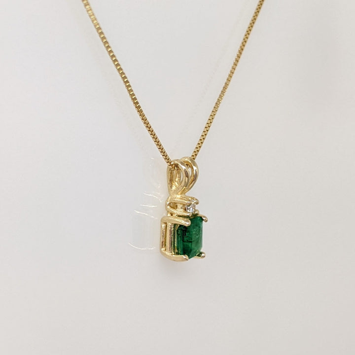 14K EMERALD CUT EMERALD 4X5 WITH MELEE ESTATE PENDANT & CHAIN 1.9 GRAMS