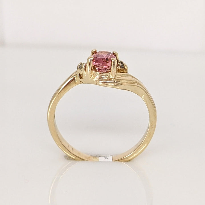 10K PINK TOURMALINE OVAL 4X6 WITH (2) MELEE ESTATE RING 2.0 GRAMS