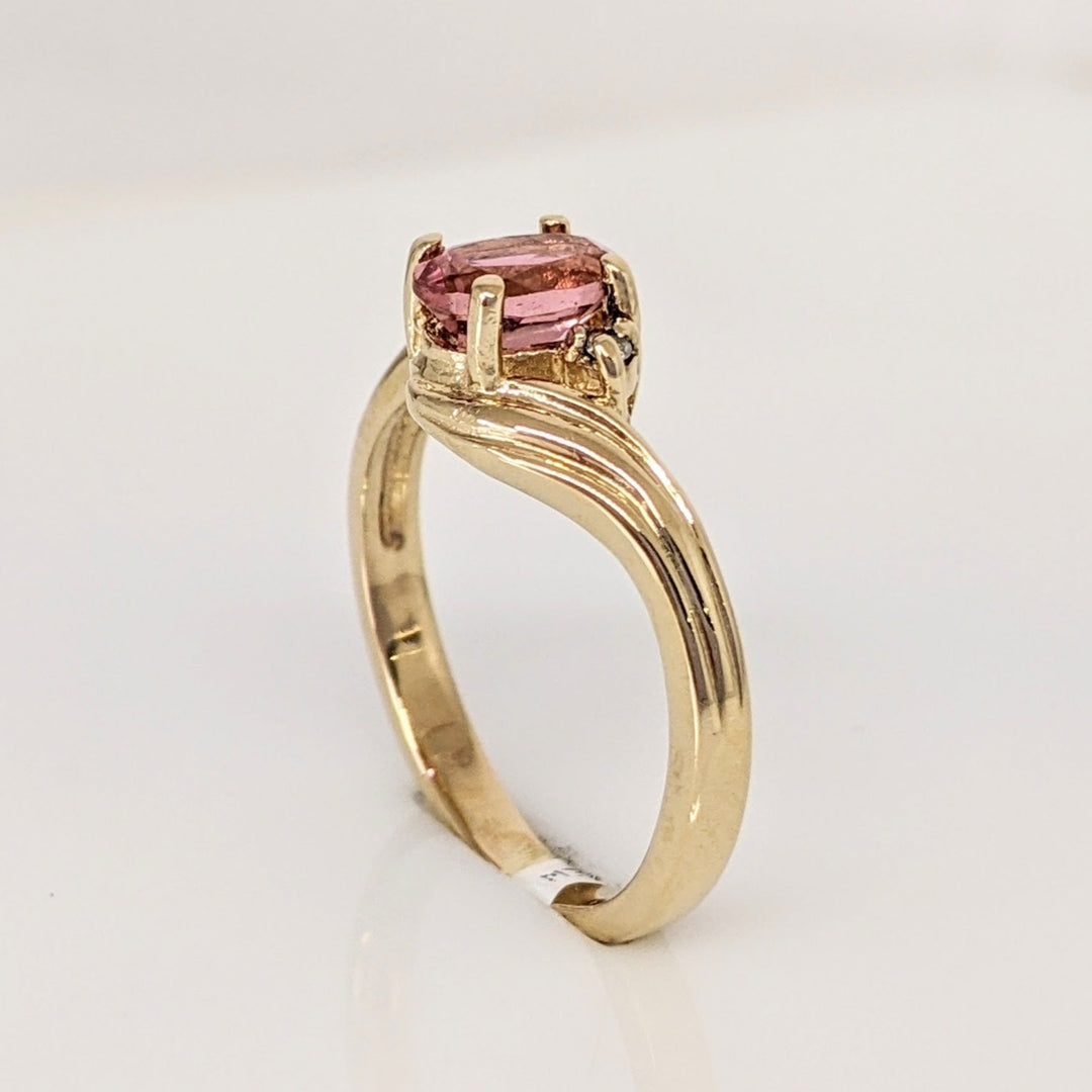 10K PINK TOURMALINE OVAL 4X6 WITH (2) MELEE ESTATE RING 2.0 GRAMS