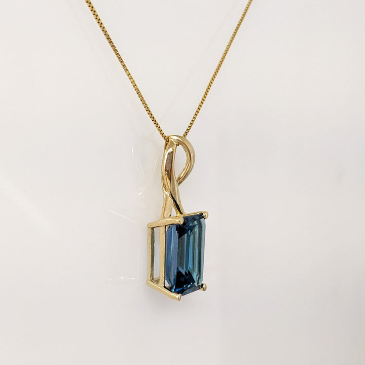 10K LONDON BLUE TOPAZ EMERALD CUT 10X14 ESTATE PENDANT & 14K CHAIN 4.9 GRAMS
