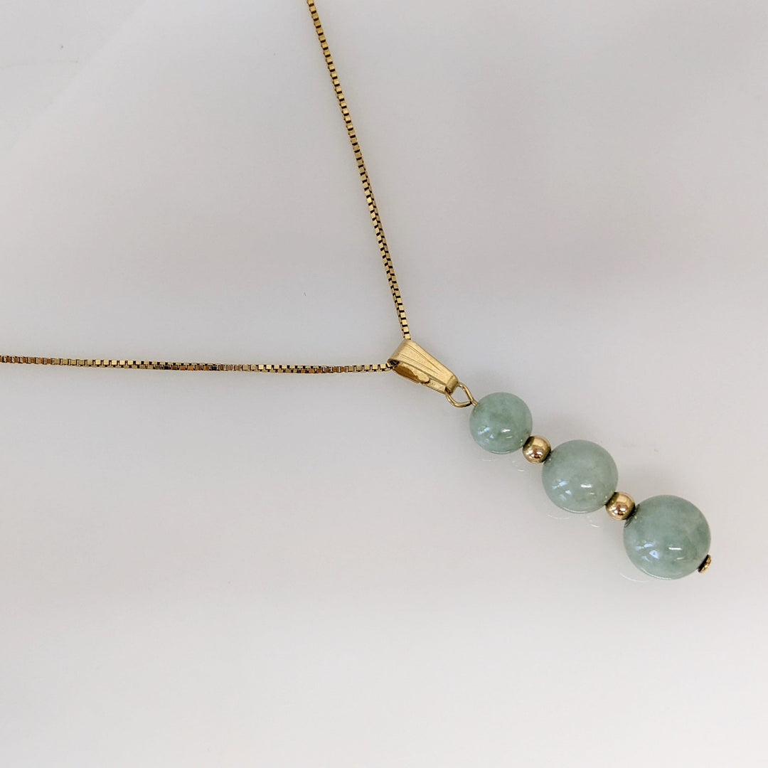 14K JADE ROUND (3) DROP ESTATE PENDANT & CHAIN 3.8 GRAMS