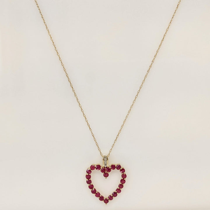 10K RUBY ROUND (22) 2.5MM ESTATE HEART PENDANT & CHAIN 2.5 GRAMS