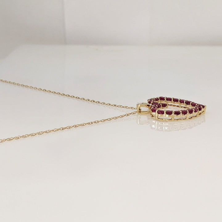 10K RUBY ROUND (22) 2.5MM ESTATE HEART PENDANT & CHAIN 2.5 GRAMS