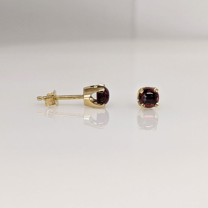 14K TOURMALINE ROUND 4MM CABOCHON STUD EARRINGS 0.8 GRAMS